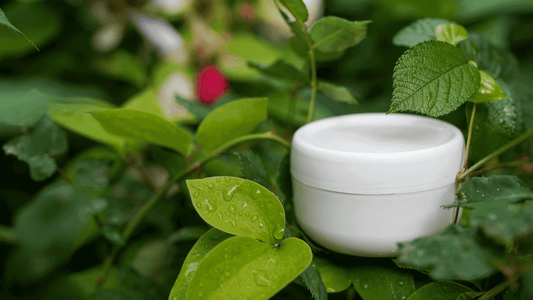 What Does 100% Natural Skincare Really Mean? A UK Buyer’s Guide